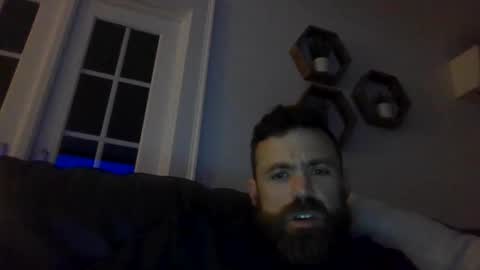 Snapshot of ilikeyou5847 chatting on January 30, 1:00 am ilikeyou5847 online show from January 30, 1:00 am