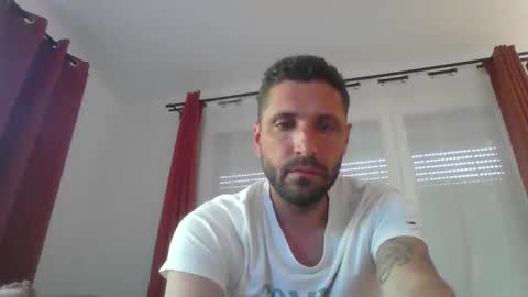 illela1387 online show from April 24, 4:42 pm