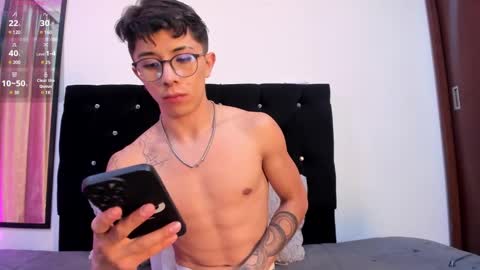 IM  THOMAS online show from December 11, 5:22 am