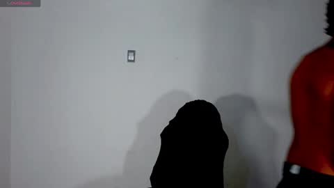 im_david01 online show from April 6, 1:01 pm