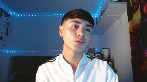 Snapshot of im_juanda chatting on December 10, 7:11 pm im_juanda online show from December 10, 7:11 pm
