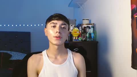 Snapshot of im_juanda chatting on December 22, 9:53 pm im_juanda online show from December 22, 9:53 pm