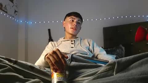 Snapshot of im_juanda chatting on February 22, 10:48 pm im_juanda online show from February 22, 10:48 pm