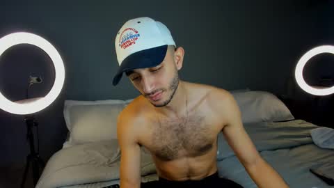 Paul online show from October 8, 12:15 am