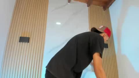 im_sebaslopez online show from December 9, 4:34 am