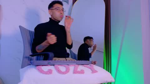 Tavo online show from February 2, 2:10 am