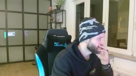 immumu online show from January 8, 5:18 pm