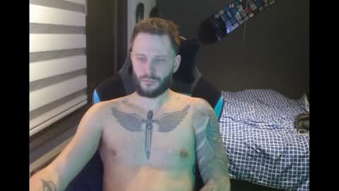 immumu online show from December 13, 8:15 pm