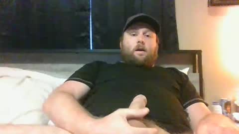 imonlyaverage online show from May 3, 12:35 am