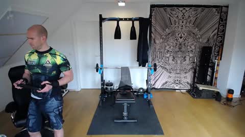 insanemaxxx online show from December 9, 10:11 am