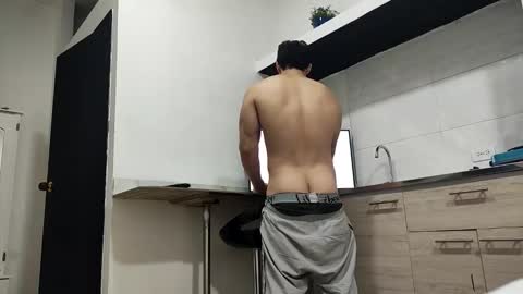 INSTAGRAM  camilodlx online show from November 27, 2:43 pm