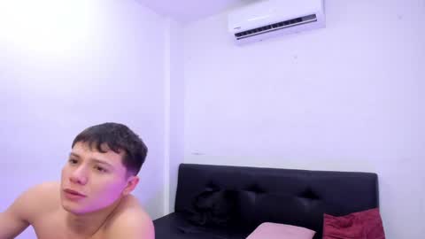 Damian Sam Jack Daniel and James online show from February 7, 1:36 am