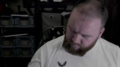 twitter theirishman205 online show from December 14, 4:09 pm