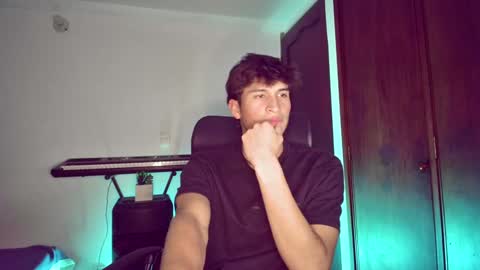 isaac online show from December 30, 4:42 am