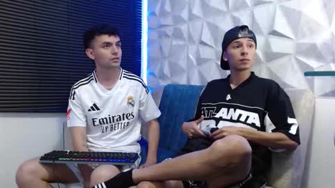 Isaac tan online show from October 9, 4:06 am