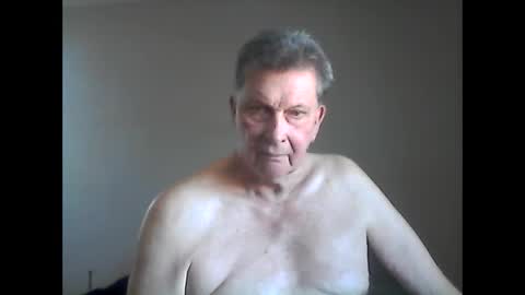 island625103 online show from February 21, 9:11 pm