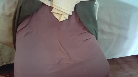 islandforfun online show from February 14, 7:02 pm