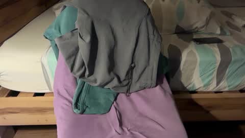 islandforfun online show from March 2, 5:01 am