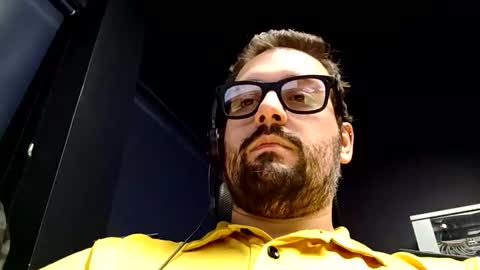 Snapshot of italianbigboy93 chatting on October 5, 6:45 pm italianbigboy93 online show from October 5, 6:45 pm