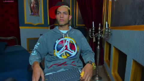 itszairen online show from March 17, 6:27 am