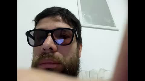 Snapshot of ivanchelon chatting on October 11, 5:22 am Vanchi online show from October 11, 5:22 am