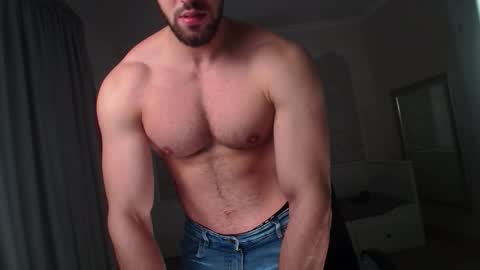 IvanHydee online show from December 21, 6:21 am