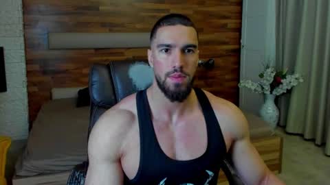 IvanHydee online show from June 16, 4:37 am