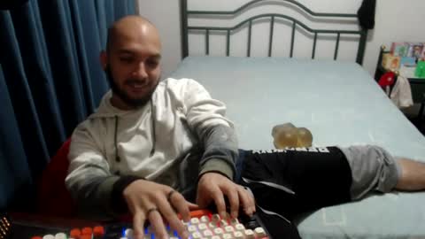 iwanturarse online show from July 24, 7:26 am