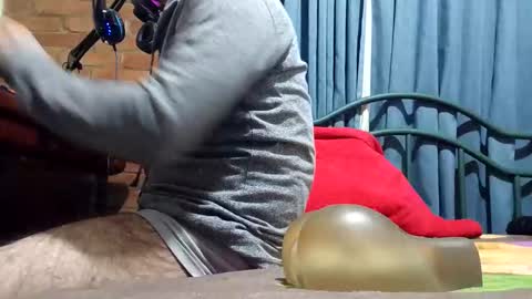 iwanturarse online show from November 25, 12:12 am