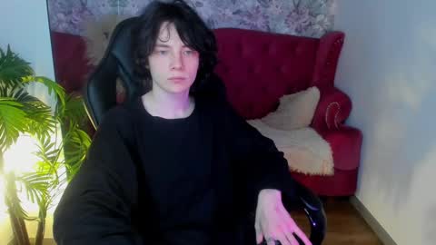 Snapshot of iwillfall_ chatting on March 5, 2:46 am Maxim online show from March 5, 2:46 am