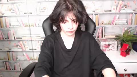 Snapshot of iwillfall_ chatting on February 27, 8:42 pm Maxim online show from February 27, 8:42 pm