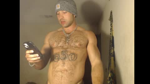 izak144 online show from April 4, 5:59 am