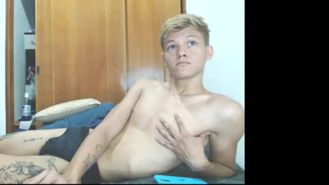 izan online show from January 30, 11:44 am