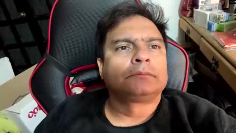 j0shua70 online show from February 18, 8:23 am