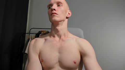 Snapshot of j_akira13 chatting on December 6, 5:44 pm Danny online show from December 6, 5:44 pm