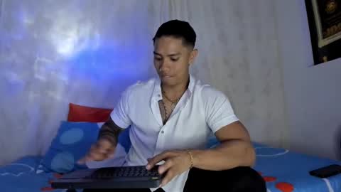 i am juan musiry independent model  online show from March 1, 5:53 am