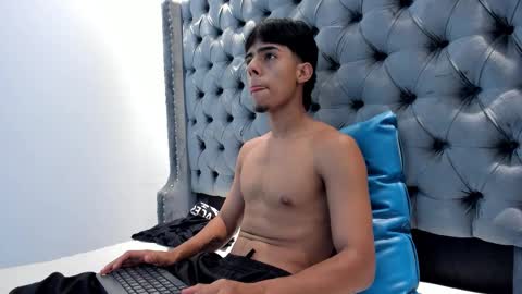 Jacoock online show from November 20, 4:01 am