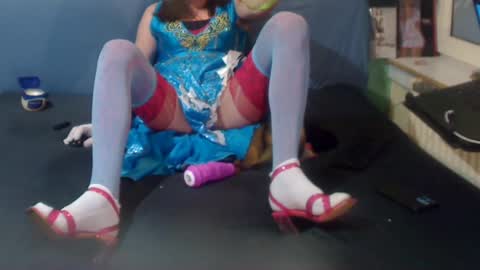 JACKSLUT BUY ME . FAN CLUB MEMBERS AND THOSE WHOM THE MEMBERS INDICATE SISY SLUT PROVIDES THEM  FREE SERVICES online show from December 8, 11:19 pm