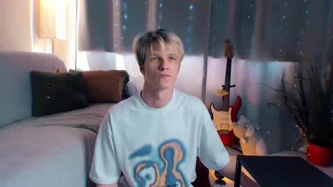 brestonsweet online show from April 17, 1:58 pm