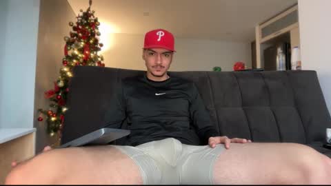 INDEPENDENT MODEL online show from December 20, 11:28 am