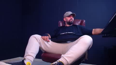 JackEthan online show from October 9, 5:12 am