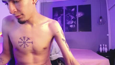 jackk_8 online show from October 21, 3:20 am