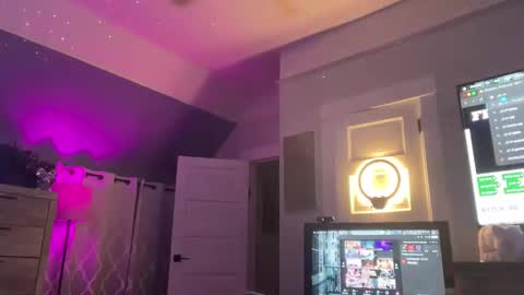 jacksnack_li online show from December 1, 6:05 am