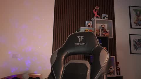 JC online show from December 6, 3:52 am