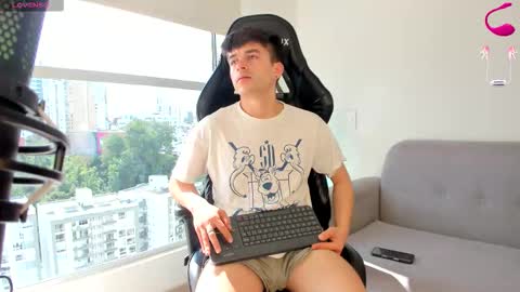 JACOB FERRER online show from February 18, 8:06 pm