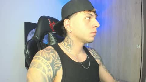 Snapshot of jacobb116 chatting on October 16, 12:29 am jacobb116 online show from October 16, 12:29 am