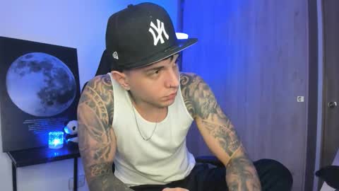 jacobb116 online show from November 20, 1:16 am