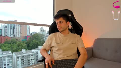 JACOB STONES online show from October 31, 8:23 pm