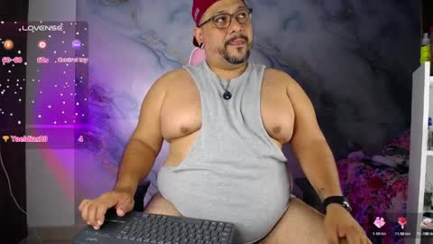 daddy sir master bear online show from April 6, 8:15 am