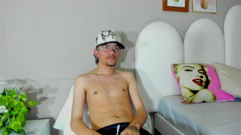 Jake  online show from April 22, 8:02 pm